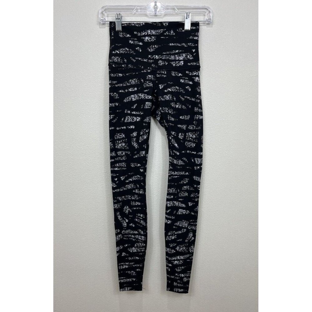 Lululemon Wunder Under High Rise Leggings Size 4 Black White EUC